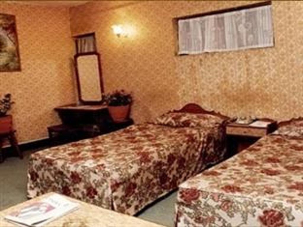 Hotel Holiday Taj Kathmandu Esterno foto